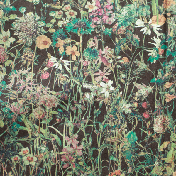 異なる花柄