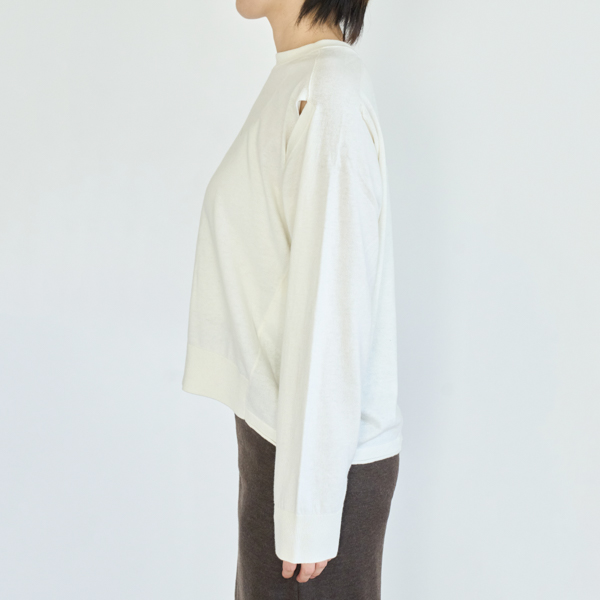 身長167cm・WHITE