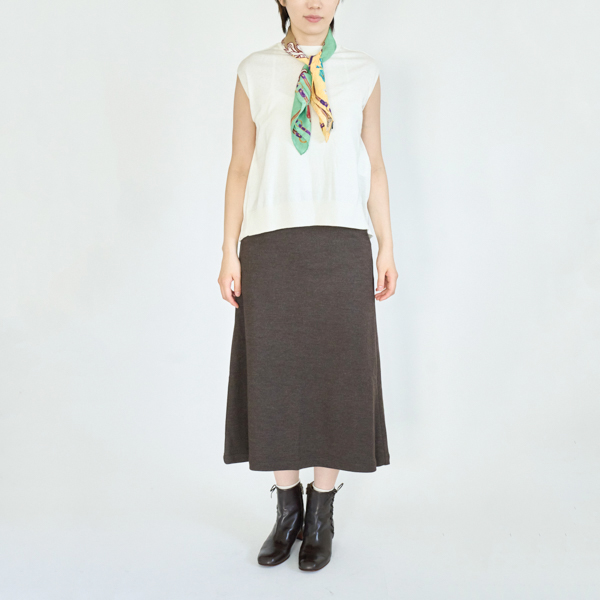 ノースリーブとして(身長167cm・WHITE)