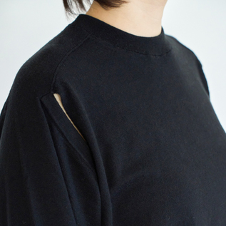 長袖ニットとして(身長167cm・BLACK)