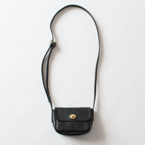 レザーショルダーバッグ Betty