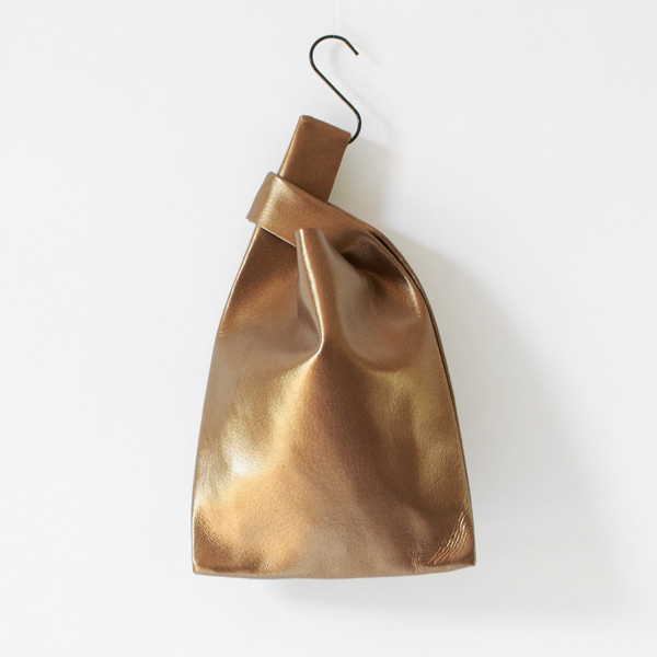 ANTIQUE GOLD