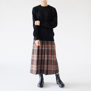 一枚でもサラッと着られる(身長160cm ・BLACK) 一枚でもサラッと着られる(身長160cm ・BLACK)