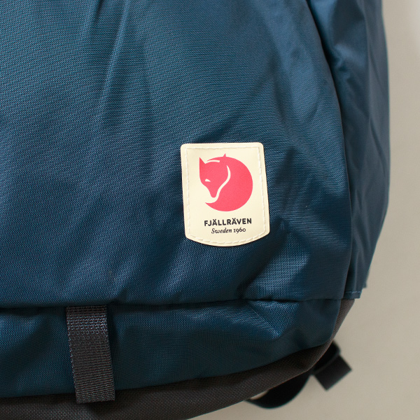 北極ギツネのシンプルなロゴ