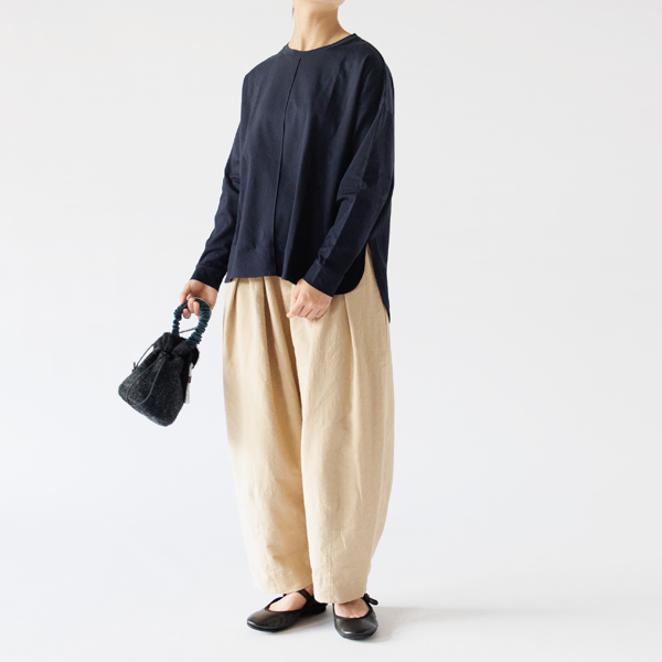 身長160cm・BEIGE