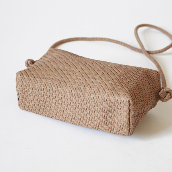 MARON BEIGE