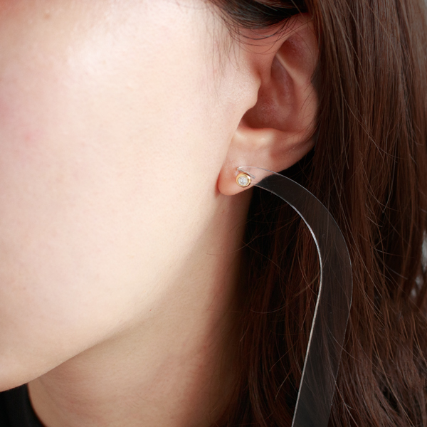 キャッチレスピアス HONESTY(AURA GOLD)