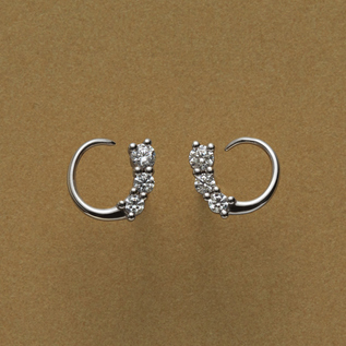 キャッチレスピアス HONESTY TWIST(Silver) キャッチレスピアス HONESTY TWIST(Silver)