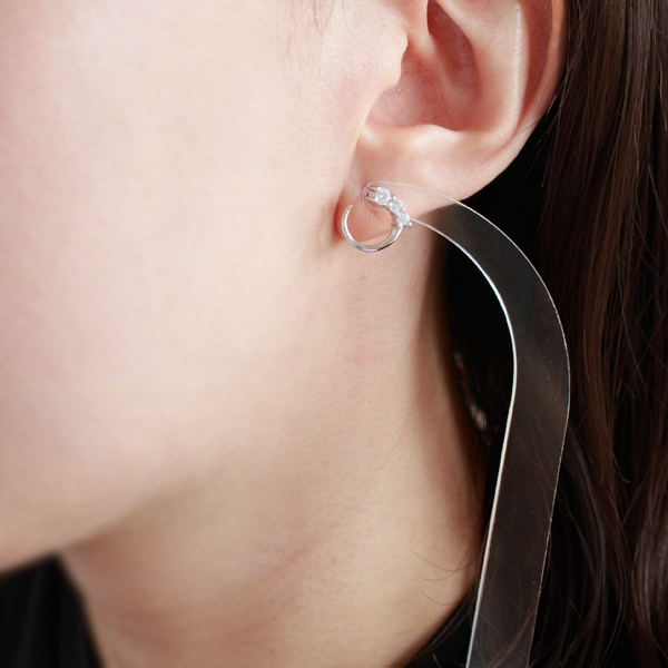 キャッチレスピアス HONESTY TWIST(Silver)