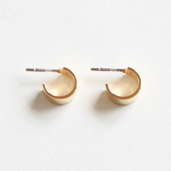 キャッチレスピアス EMBRACE HOOP(ALESSIA GOLD)
