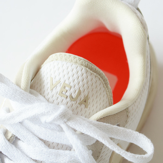 スニーカー VENTURI II / WHITE PIERRE／VEJA（ベジャ）｜愛着を持って