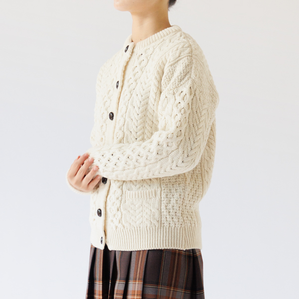 ケーブルカーディガン（NATURAL）身長：162cm
