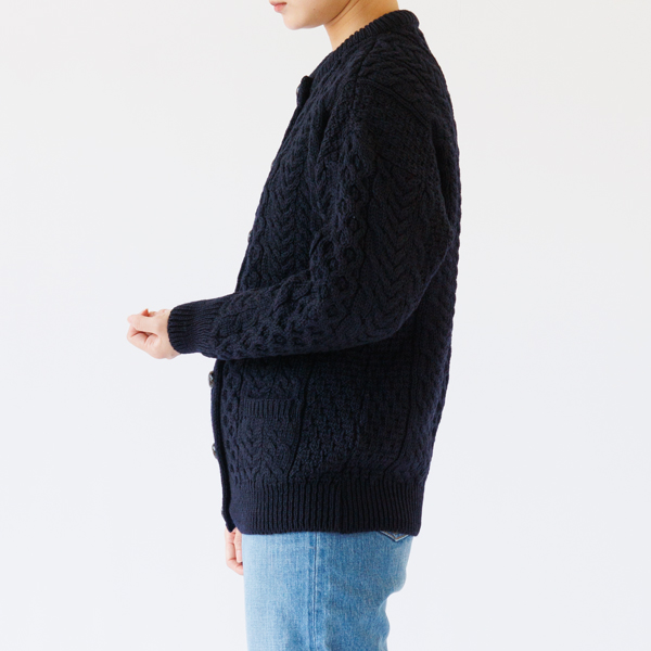 ケーブルカーディガン　NAVY  身長162cm