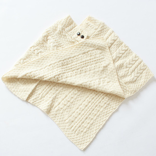 ☆未使用・タグ付☆aran WOOLLEN MILLS ニットポンチョ　ケーブル ニットポンチョ／aran woollen mills（アランウーレンミルズ）｜愛着を