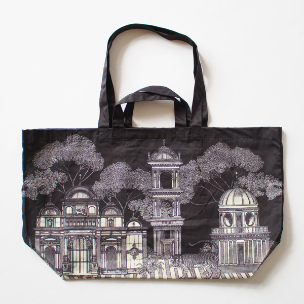 INOUI EDITIONSトートバッグ ブラック 目モチーフ トートバッグ MAXI SHOPPING BAG／INOUI EDITIONS（イヌイ