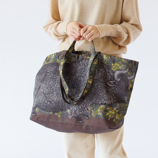 トートバッグ MAXI SHOPPING BAG／INOUI EDITIONS（イヌイ