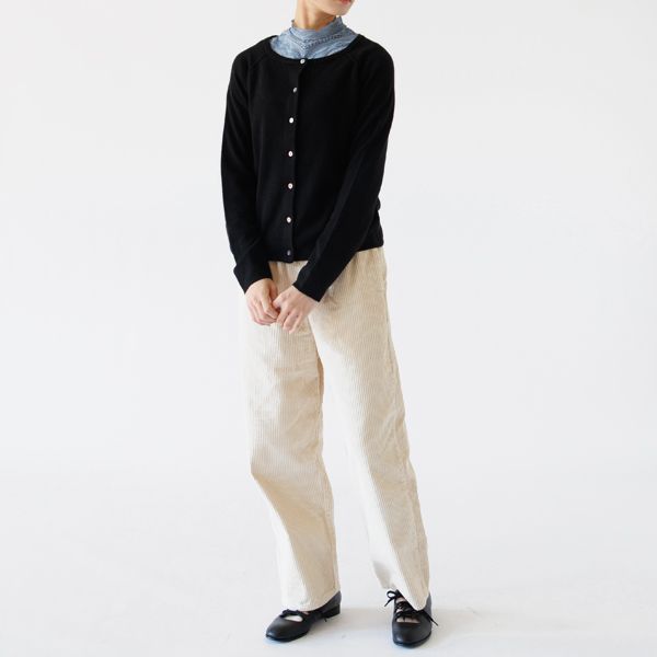 ウールカシミヤカーディガン	BLACK（身長162cm）