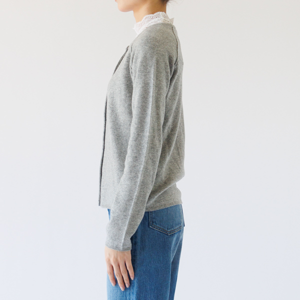 ウールカシミヤカーディガン	LIGHT GREY MELANGE（身長162cm）