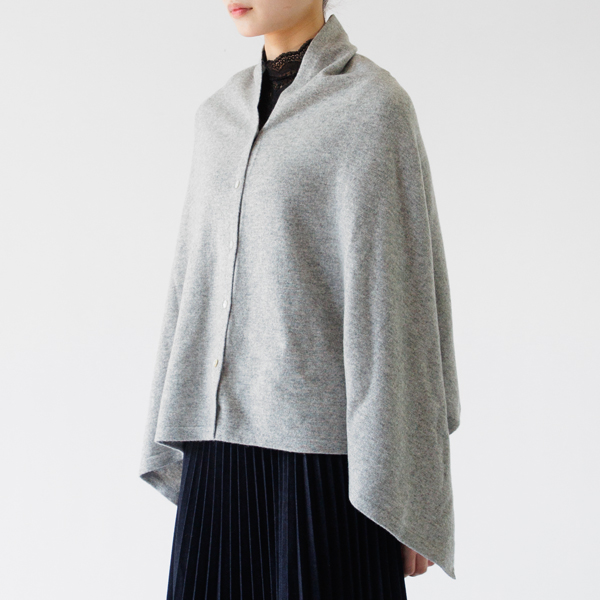 ウールカシミヤポンチョ　LIGHT GREY（身長162cm）
