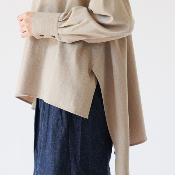 前後差のある着丈(身長160cm・BEG)