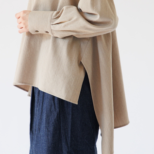 前後差のある着丈(身長160cm・BEG) 前後差のある着丈(身長160cm・BEG)