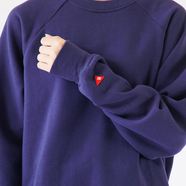 袖のタグがワンポイント（NAVY）