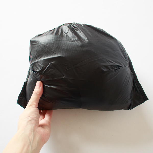 このようにコンパクトに持ち運べます