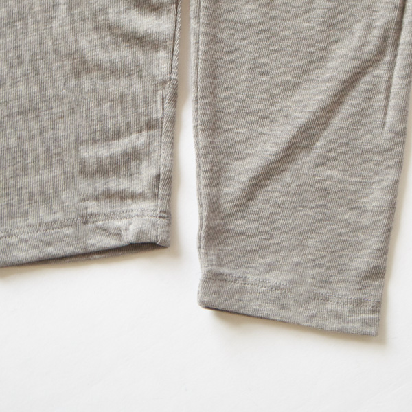 裾はくしゅくしゅと弛ませるのも暖かくてかわいいです 裾はくしゅくしゅと弛ませるのも暖かくてかわいいです