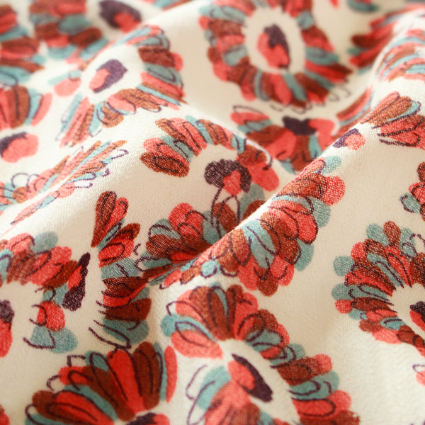 ウール100%で保温性もばっちり。(LONDON BLUE) ウール100%で保温性もばっちり。(LONDON BLUE)