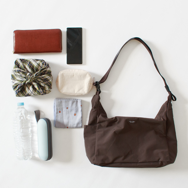 TRIANGLE SHOULDER TRIANGLE SHOULDER