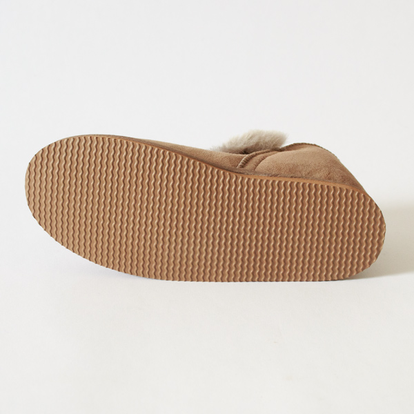 アウトソールに超軽量のEVAソール アウトソールに超軽量のEVAソール