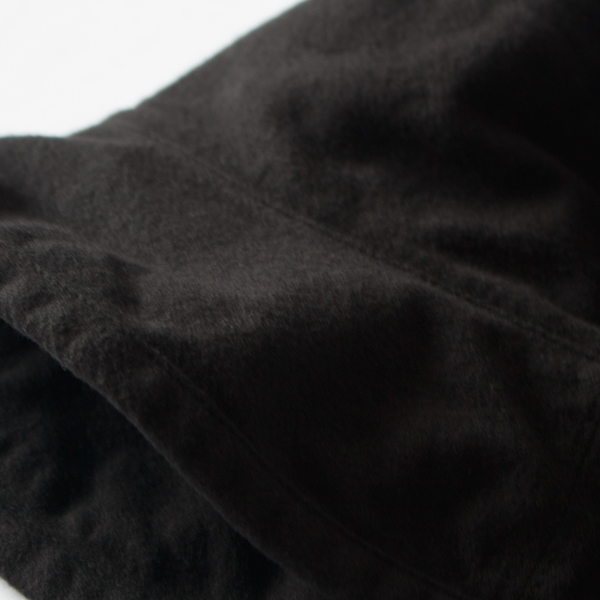 ふんわりと起毛したコットンネル素材を使用(Black) ふんわりと起毛したコットンネル素材を使用(Black)