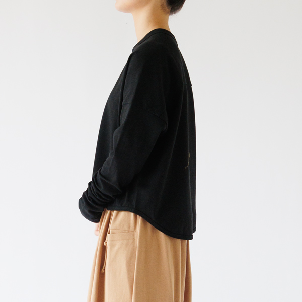 丸襟長袖Tシャツ(Black)　身長160cm