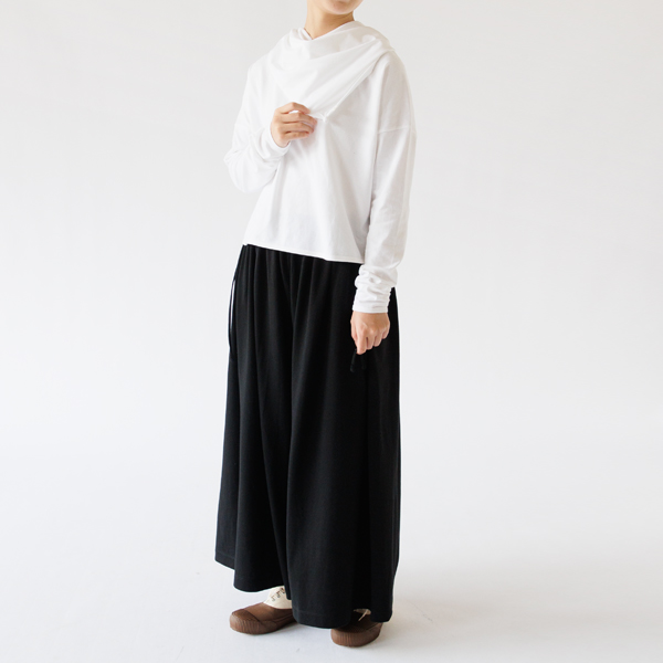 丸襟長袖Tシャツ(White)　身長160cm