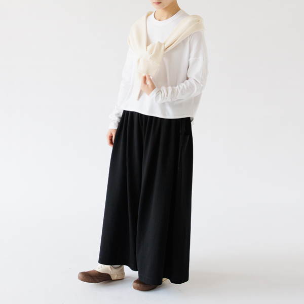 丸襟長袖Tシャツ(White)　身長160cm