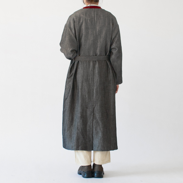 ベルトを巻いたスタイル(身長163cm・BLACK) ベルトを巻いたスタイル(身長163cm・BLACK)