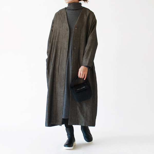 ベルトを外したスタイル(身長163cm・BLACK) ベルトを外したスタイル(身長163cm・BLACK)