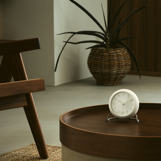 Arne Jacobsen【数量限定】STATION Bellevue ARNE JACOBSEN Table Clock STATION Bellevue／ARNE JACOBSEN / Shop