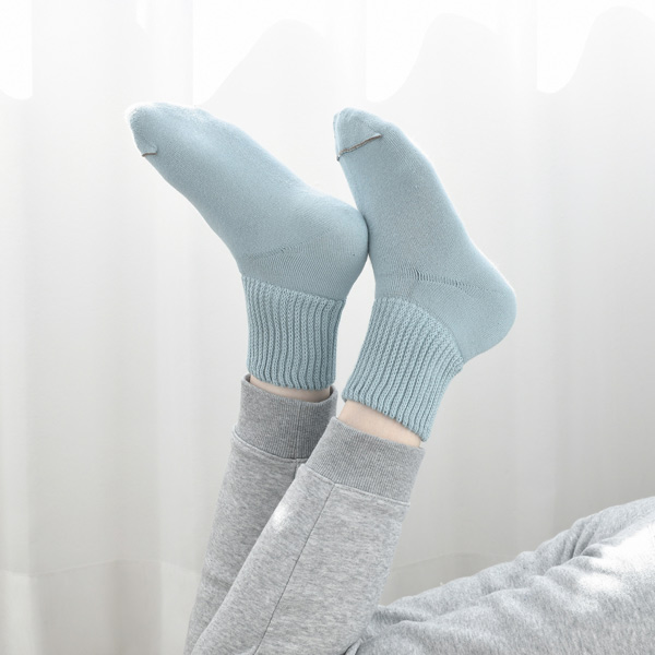 締め付けにくく、ゆったり履けるルームソックス 締め付けにくく、ゆったり履けるルームソックス