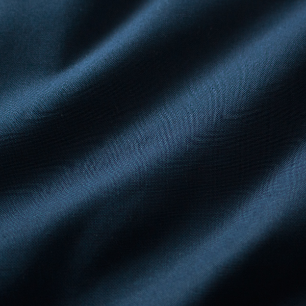 高密度のパナマ織で、カジュアルな風合い 高密度のパナマ織で、カジュアルな風合い