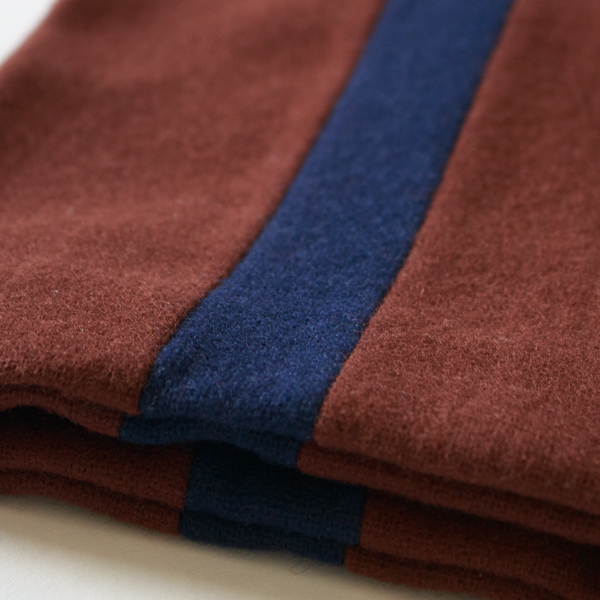 ネイビーと白のライン入り ネイビーと白のライン入り