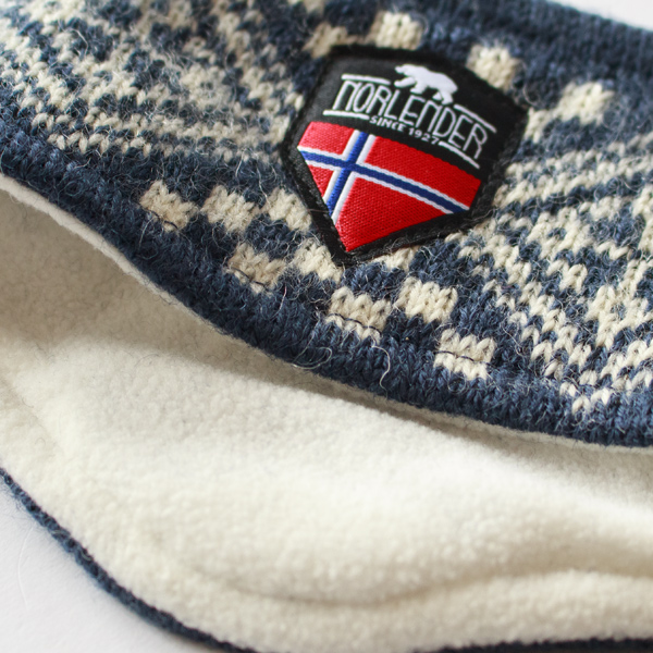 内側はフリース生地 内側はフリース生地