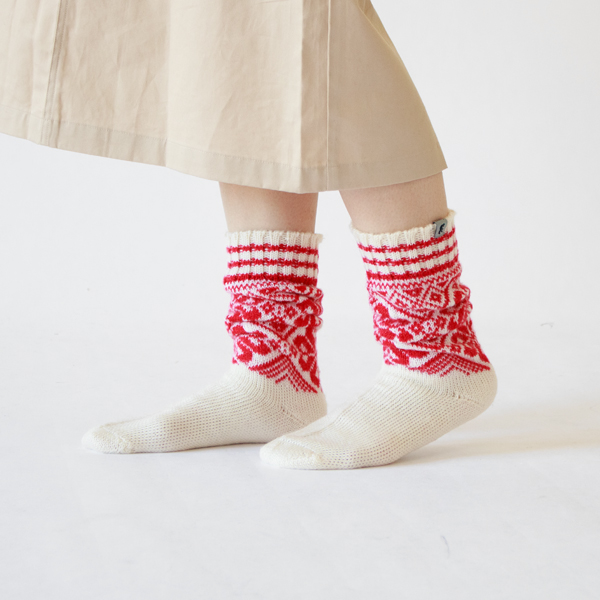 厚すぎず軽やかな仕上がり(RED) 厚すぎず軽やかな仕上がり(RED)