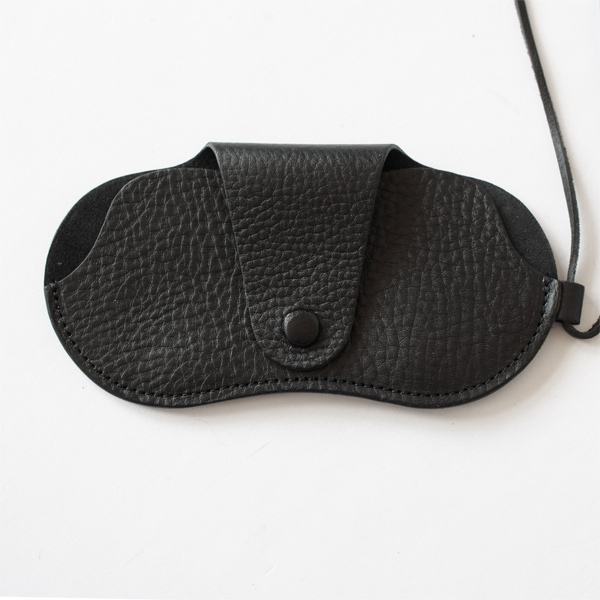 レザーのシボの出具合にもこだわりを感じます(BLACK) レザーのシボの出具合にもこだわりを感じます(BLACK)