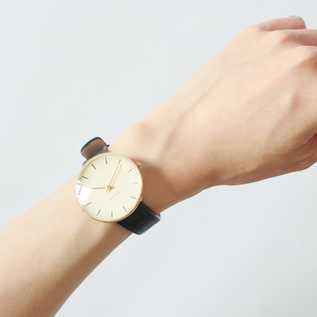 限定生産】ARNE JACOBSEN × HAyU 腕時計 City Hall／ROSENDAHL