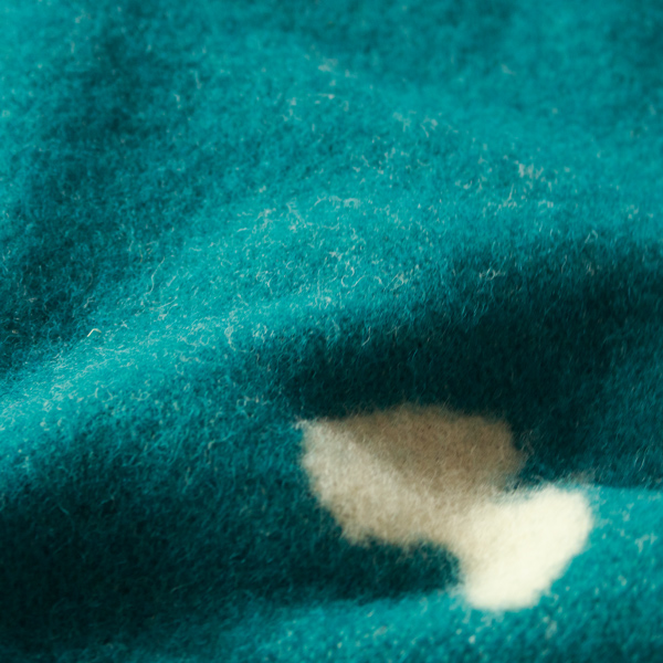 ふんわりと柔らかい手触り（ブルーグリーン）
