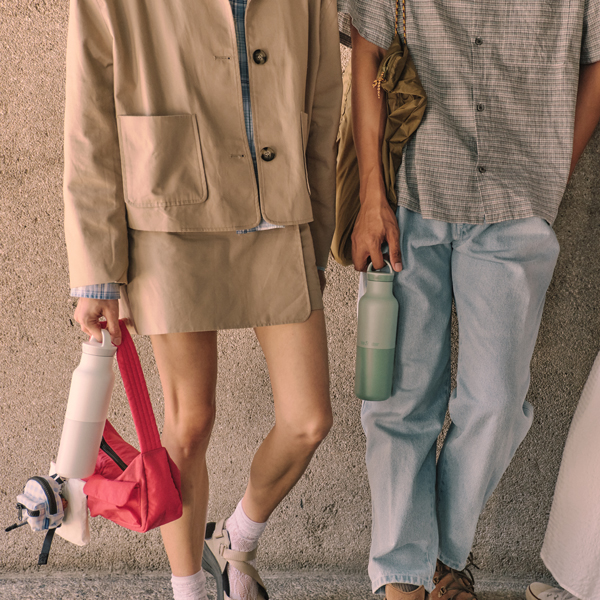 スマートに持ち運べます。 スマートに持ち運べます。