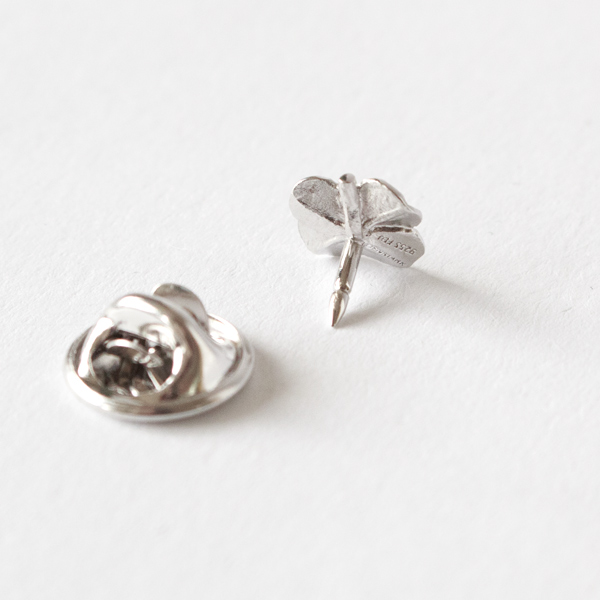 簡単なつけ外しができます 簡単なつけ外しができます