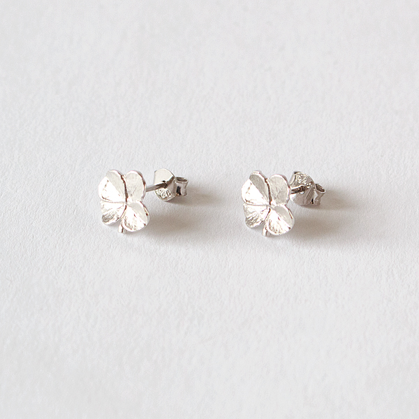フォーリーフ クローバー ピアス Silver フォーリーフ クローバー ピアス Silver