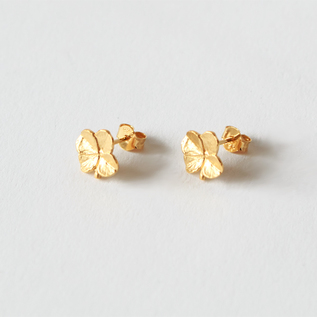 限定入荷】フォーリーフ クローバー ピアス／FLORA DANICA（フローラ